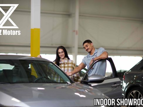 Used 2023 BMW 760i xDrive image 5