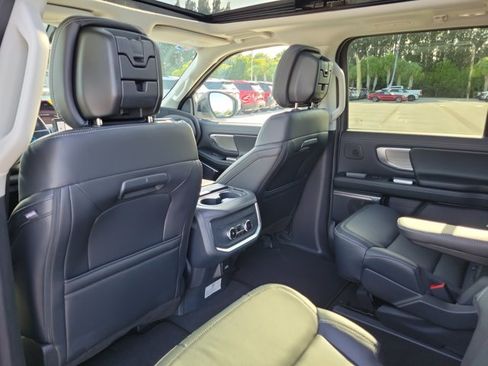 New 2027 Ford Expedition Platinum w/ Driver's Package RWD image 12