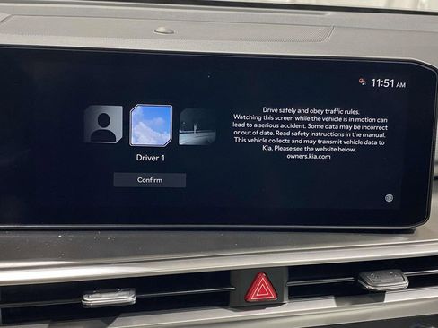 New 2026 Kia Sorento S w/ S Panoramic Sunroof Package image 28