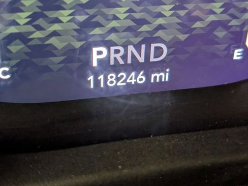 Used 2018 Jeep Wrangler Unlimited Sahara image 17