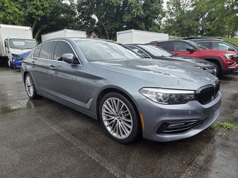 Used 2018 BMW 530e RWD image 1