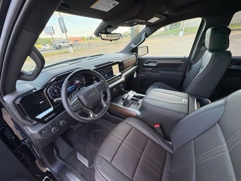 New 2026 Chevrolet Silverado 1500 High Country w/ Midnight Edition AWD/4WD image 11
