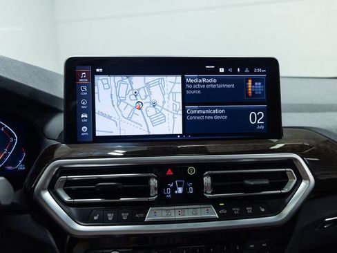 Used 2024 BMW X3 xDrive30i w/ Premium Package w/ZPA AWD/4WD image 17