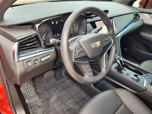 Used 2024 Cadillac XT5 Premium Luxury w/ Technology Package image 21