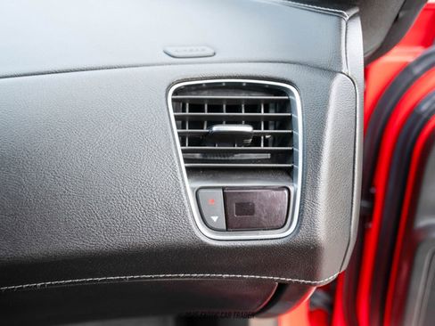 Used 2019 Chevrolet Corvette Stingray Coupe w/ Carbon Flash Badge Package image 74