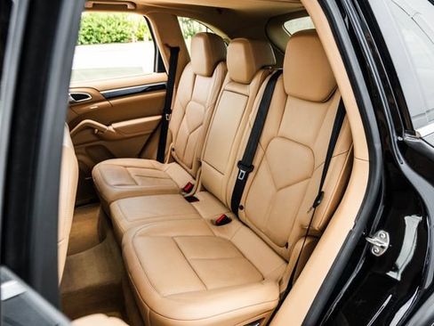 Used 2014 Porsche Cayenne S AWD/4WD image 69
