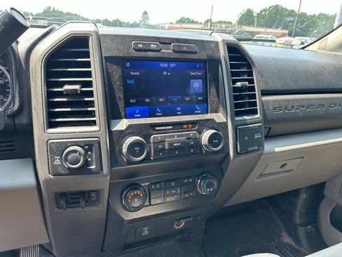 Used 2021 Ford F250 XL w/ Power Equipment Group AWD/4WD image 13