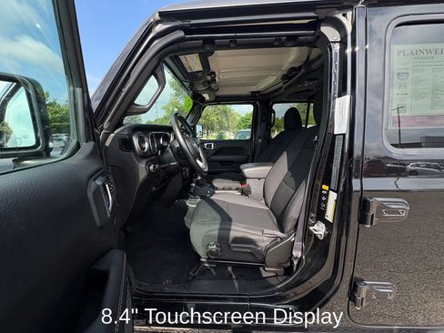 Used 2021 Jeep Wrangler Unlimited Sahara w/ Uconnect 4C Nav & Sound Group AWD/4WD image 11