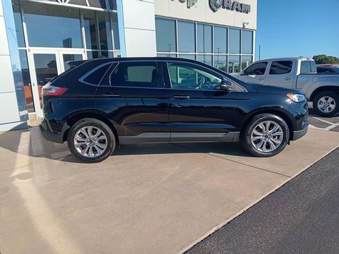 Used 2024 Ford Edge Titanium image 7