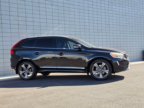 Used 2017 Volvo XC60 T6 Dynamic w/ Preferred Option Package AWD/4WD image 7