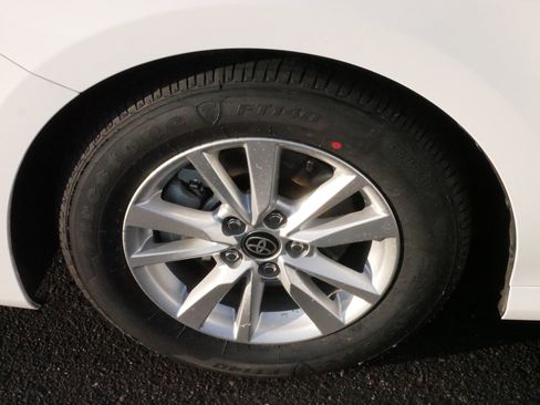 Certified 2025 Toyota Camry LE image 15