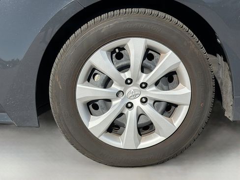 Used 2024 Toyota Corolla LE image 34