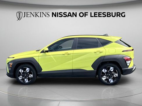 Used 2024 Hyundai Kona SEL FWD image 11