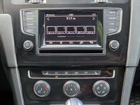 Used 2015 Volkswagen GTI SE w/ Lighting Package (SEL) image 22