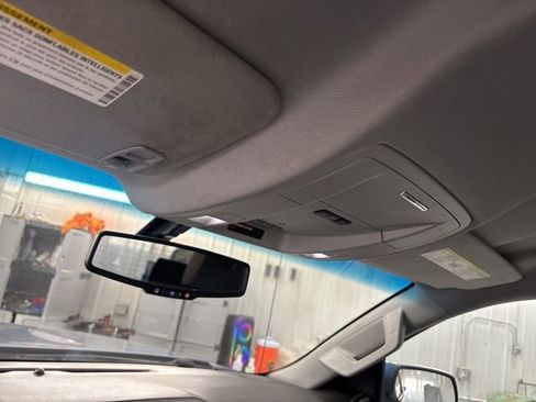 Used 2018 GMC Sierra 1500 SLE w/ SLE Value Package image 31