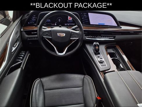 Used 2023 Cadillac Escalade Premium Luxury image 8