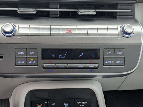 Certified 2024 Hyundai Kona SEL image 24