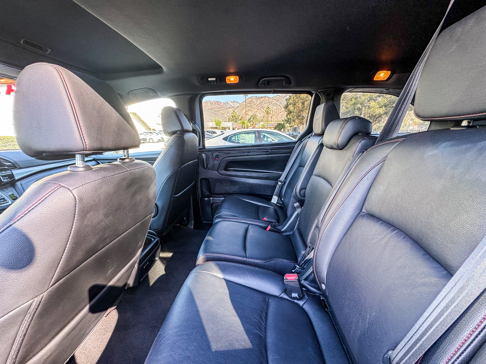 Used 2025 Honda Odyssey Sport-L image 18