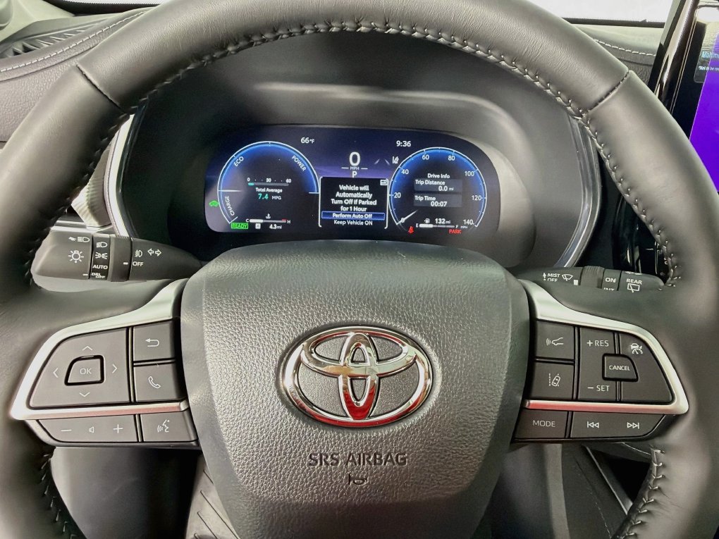New 2026 Toyota Highlander Platinum AWD/4WD image 15