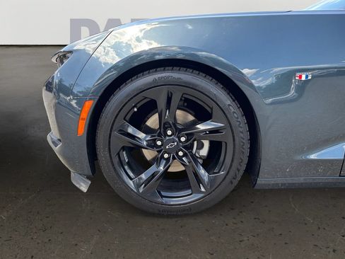 Used 2020 Chevrolet Camaro LT w/ RS Package RWD image 10