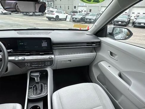 Used 2025 Hyundai Kona SEL AWD/4WD image 27