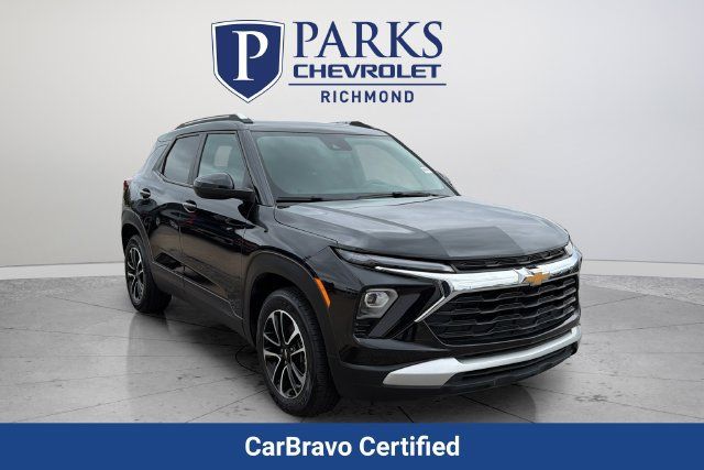 Used 2025 Chevrolet TrailBlazer LT FWD image 1