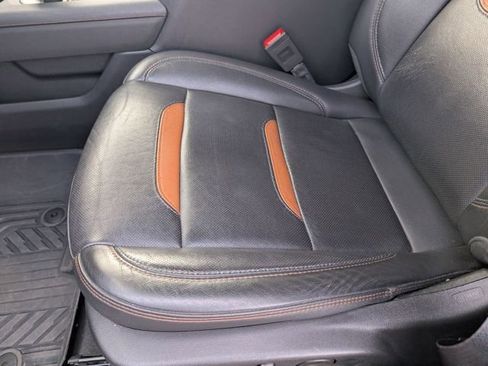 Used 2024 GMC Sierra 1500 AT4 w/ Technology Package image 25