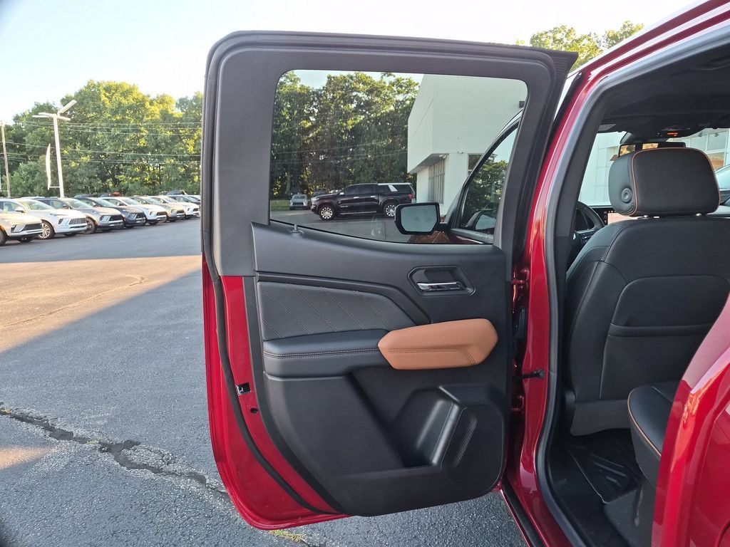 New 2026 GMC Canyon AT4 w/ Technology Plus Package AWD/4WD image 29
