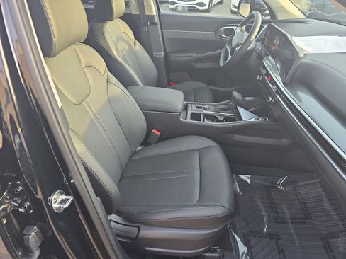 New 2026 Kia Sorento S w/ S Panoramic Sunroof Package image 10