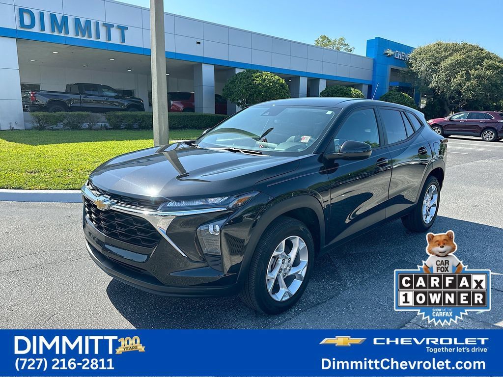 Used 2024 Chevrolet Trax LS w/ LS Convenience Package FWD image 1