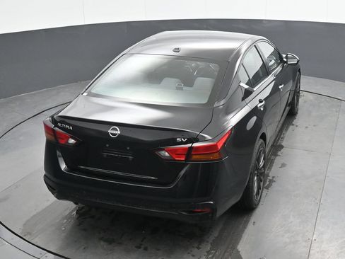 Used 2023 Nissan Altima 2.5 SV FWD image 29