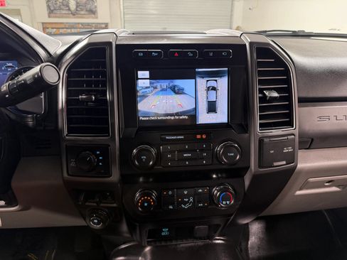 Used 2020 Ford F250 XLT w/ Tremor Off-Road Package AWD/4WD image 21
