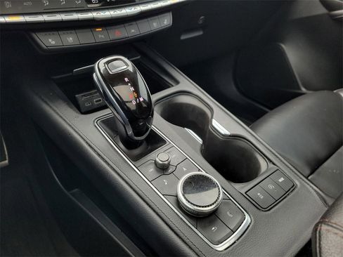 Used 2020 Cadillac XT4 Sport image 21