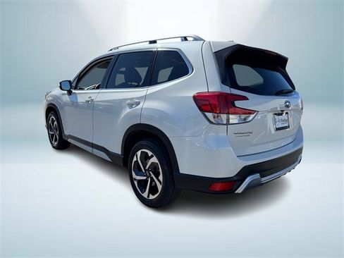 Used 2023 Subaru Forester Touring image 4
