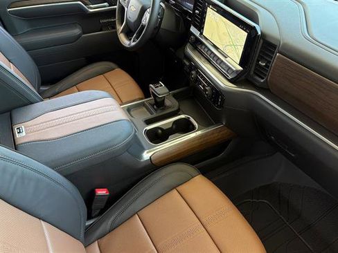 New 2026 Chevrolet Silverado 1500 High Country AWD/4WD image 17