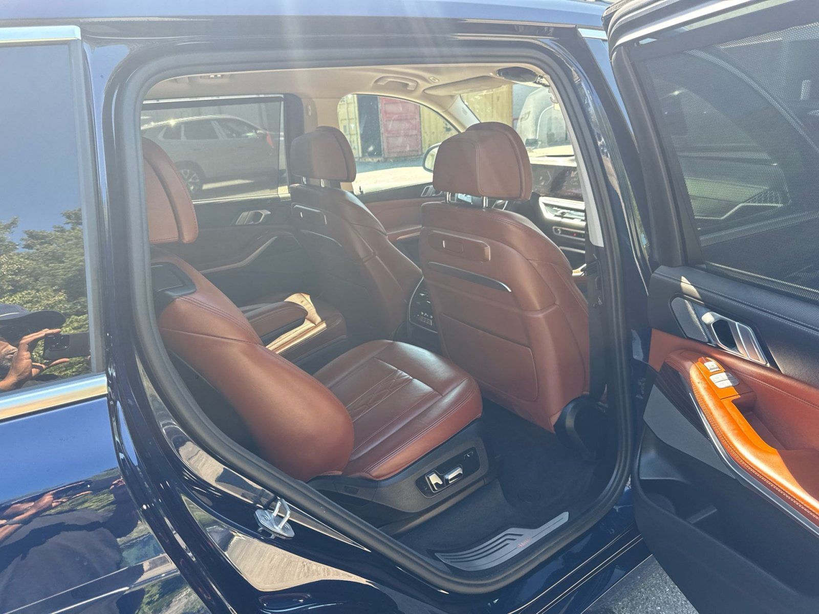 Used 2025 BMW X7 xDrive40i w/ Executive Package AWD/4WD image 32