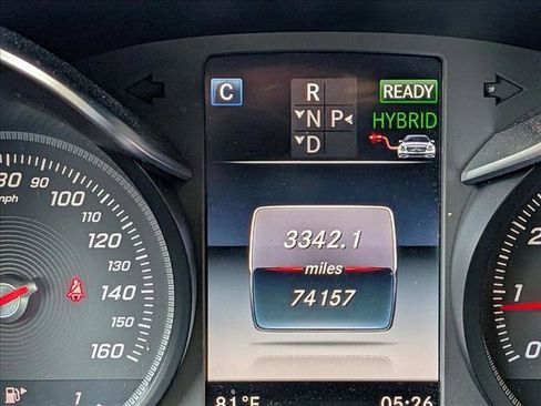 Used 2019 Mercedes-Benz GLC 350e 4MATIC image 9