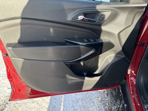 New 2026 Chevrolet Trax RS w/ Sunroof Package image 15