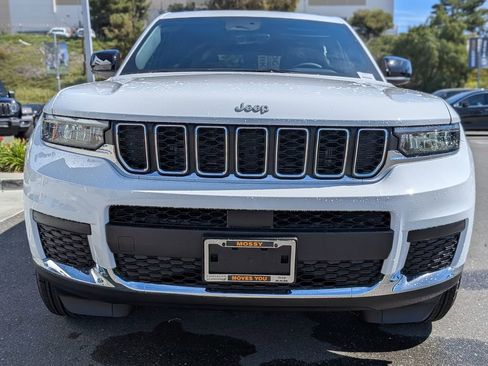 New 2026 Jeep Grand Cherokee L 2WD image 11