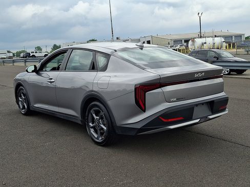 Used 2025 Kia K4 FWD image 4