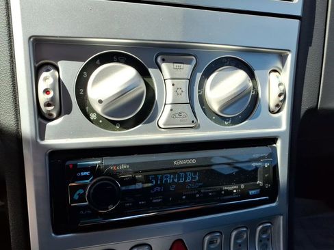 Used 2008 Chrysler Crossfire Limited image 11