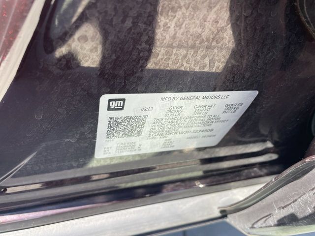 Used 2023 Chevrolet Traverse Premier FWD image 34