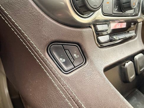 Used 2018 Chevrolet Tahoe LT RWD image 29