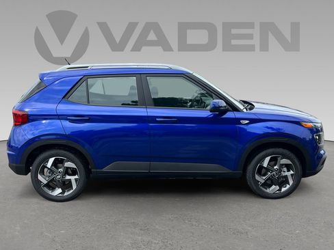 New 2026 Hyundai Venue SEL image 2