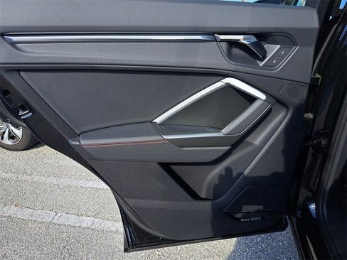New 2025 Audi Q3 2.0T Premium Plus image 30