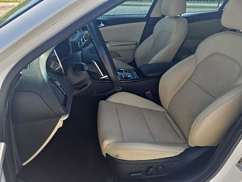 Used 2023 Kia Stinger GT-Line w/ Sun & Sound Package image 15