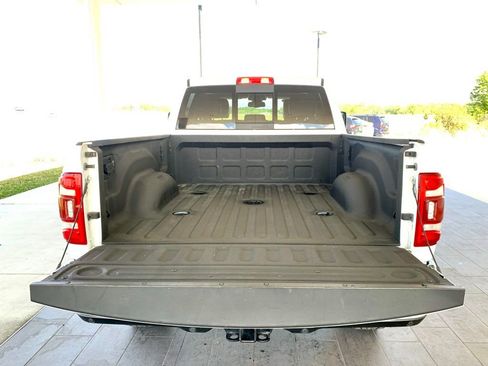 Used 2024 RAM 3500 Laramie AWD/4WD image 24