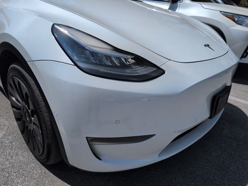 Used 2020 Tesla Model Y Long Range AWD/4WD image 10