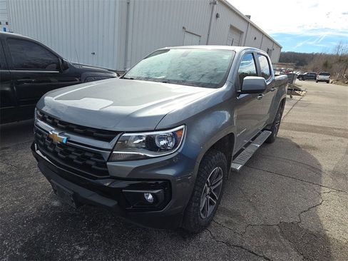 Used 2021 Chevrolet Colorado W/T w/ Custom Special Edition image 3