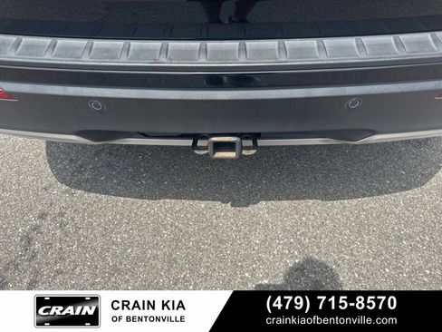 Used 2020 Ford Explorer XLT w/ Equipment Group 202A AWD/4WD image 8